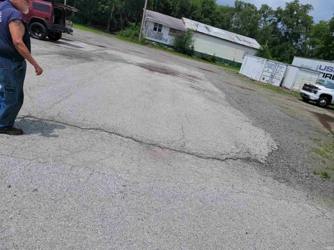 Tiny photo for 2350 state road 25 w Road, Lafayette, IN 47909 (MLS # 202431512)