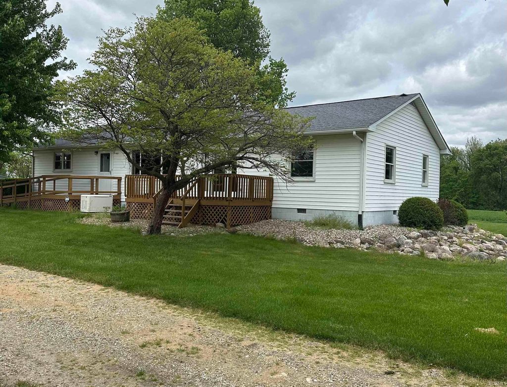 Photo of 7889 King Road, Plymouth, IN 46563 (MLS # 202619556)