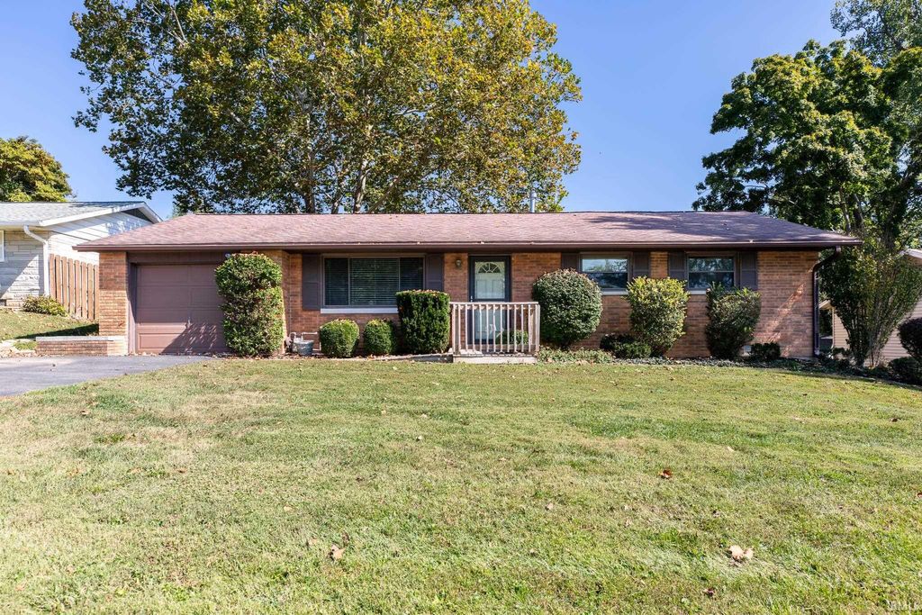 Photo of 2845 S Brookside Drive, Bloomington, IN 47401 (MLS # 202539757)