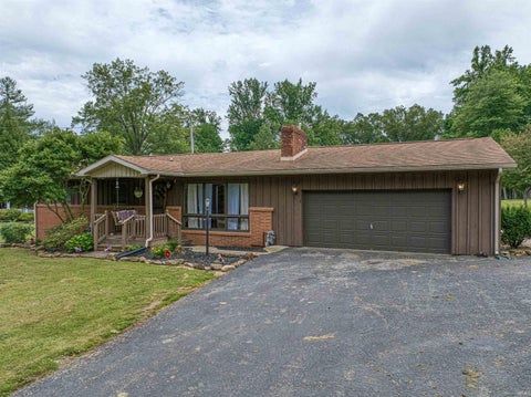 Tiny photo for 577 W Degonia Road, Boonville, IN 47601 (MLS # 202620065)