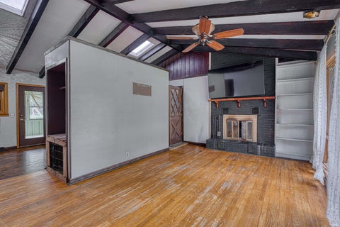 Tiny photo for 577 W Degonia Road, Boonville, IN 47601 (MLS # 202620065)