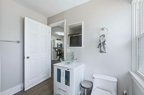 Tiny photo for 2202 Crescent Avenue, Fort Wayne, IN 46805 (MLS # 202543782)