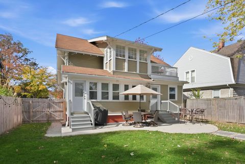 Tiny photo for 2202 Crescent Avenue, Fort Wayne, IN 46805 (MLS # 202543782)