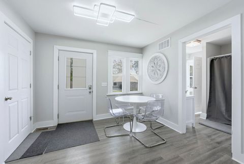 Tiny photo for 2202 Crescent Avenue, Fort Wayne, IN 46805 (MLS # 202543782)