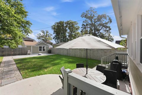 Tiny photo for 2202 Crescent Avenue, Fort Wayne, IN 46805 (MLS # 202543782)