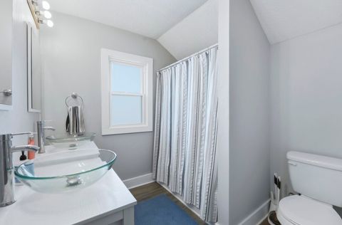 Tiny photo for 2202 Crescent Avenue, Fort Wayne, IN 46805 (MLS # 202543782)