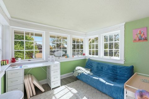 Tiny photo for 2202 Crescent Avenue, Fort Wayne, IN 46805 (MLS # 202543782)