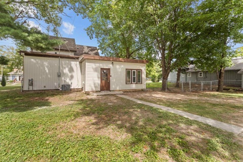 Tiny photo for 709 E MAIN Street, Greentown, IN 46936 (MLS # 202638095)