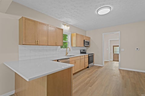 Tiny photo for 709 E MAIN Street, Greentown, IN 46936 (MLS # 202638095)