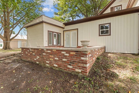 Tiny photo for 709 E MAIN Street, Greentown, IN 46936 (MLS # 202638095)