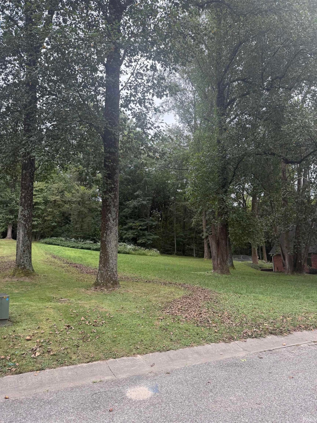 Photo of 207 River Drive, Bloomfield, IN 47424 (MLS # 202639445)