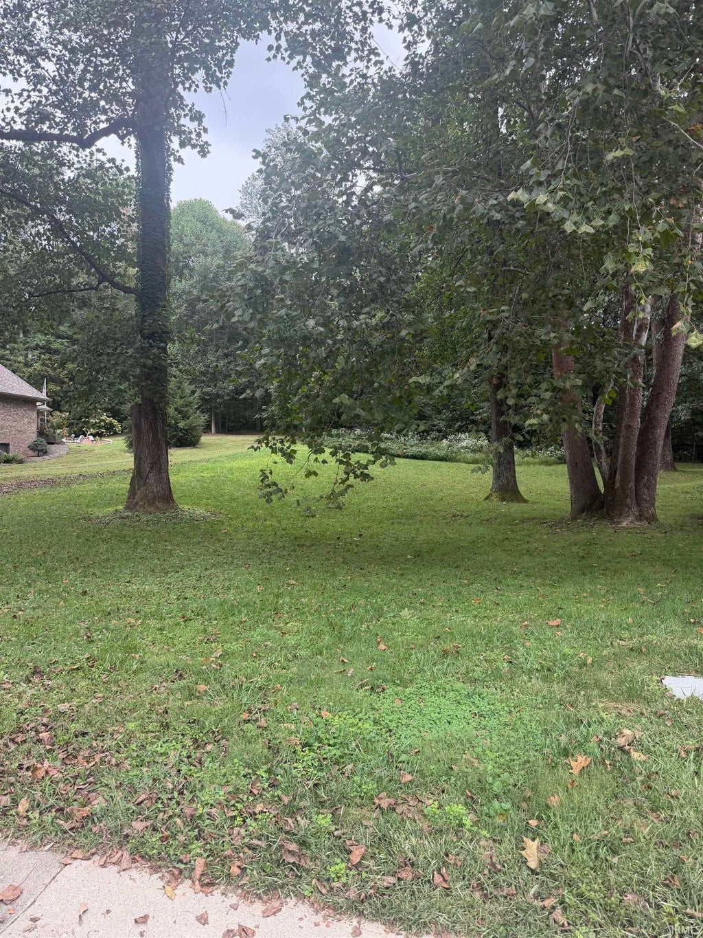 Photo of 207 River Drive, Bloomfield, IN 47424 (MLS # 202639445)