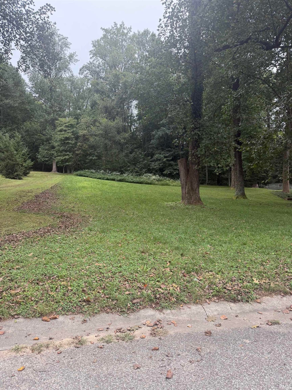 Photo of 207 River Drive, Bloomfield, IN 47424 (MLS # 202639445)