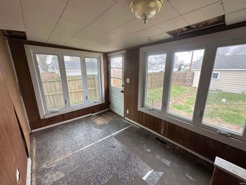 Tiny photo for 1137 S Webster Street, Kokomo, IN 46902 (MLS # 202608486)