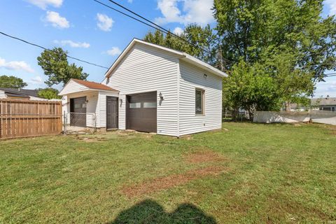 Tiny photo for 1616 Columbus Boulevard, Kokomo, IN 46901 (MLS # 202532751)