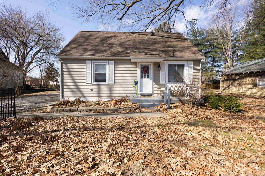 Photo of 1620 N Dexter Avenue, Evansville, IN 47711 (MLS # 202605751)