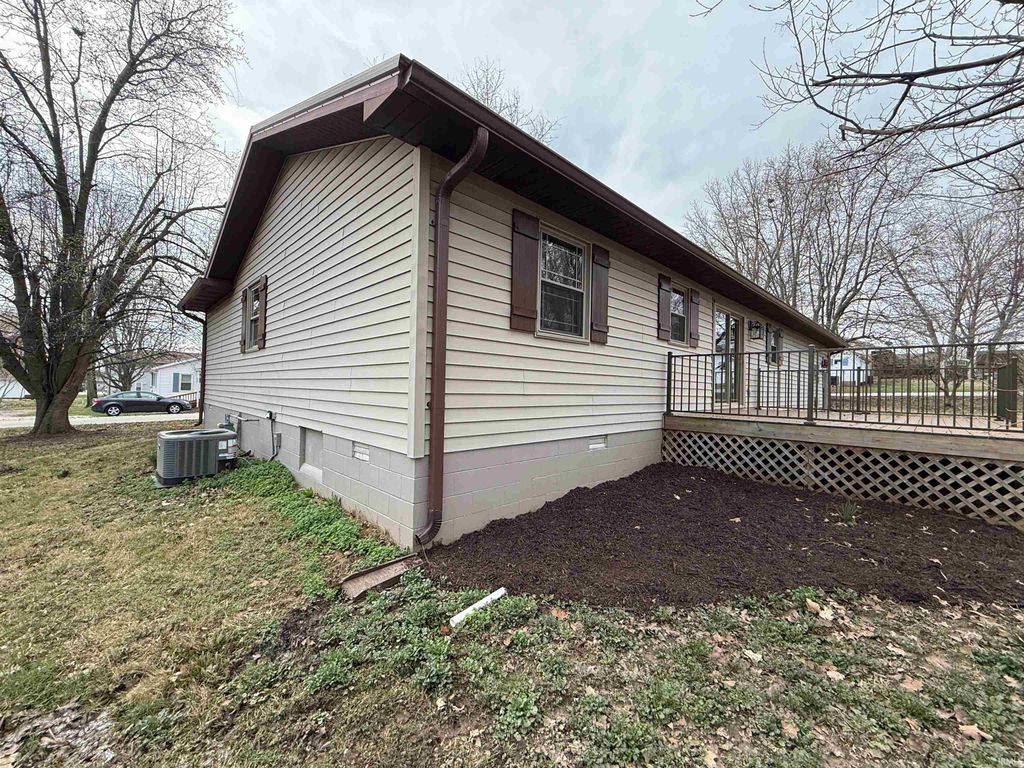 Photo of 602 S 10th Street, Petersburg, IN 47567 (MLS # 202607991)