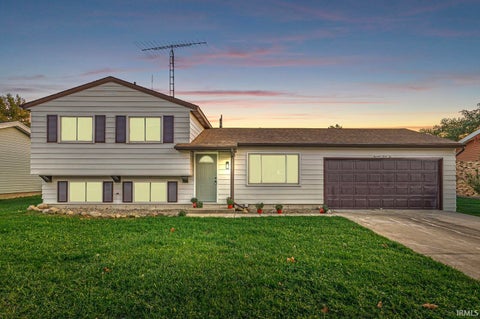 Photo of 1942 Thornhill Drive, South Bend, IN 46614 (MLS # 202643855)