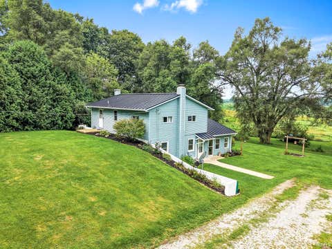Photo of 67127 Quinn Trail, Lakeville, IN 46536 (MLS # 202632759)