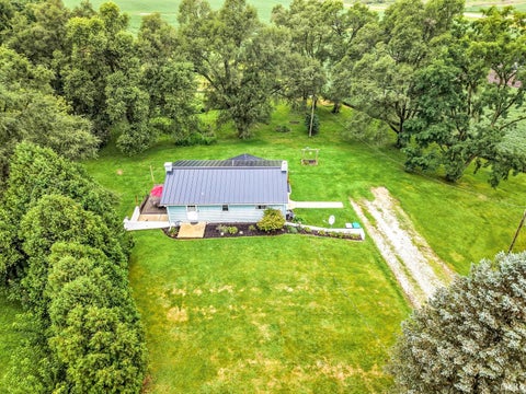 Tiny photo for 67127 Quinn Trail, Lakeville, IN 46536 (MLS # 202632759)