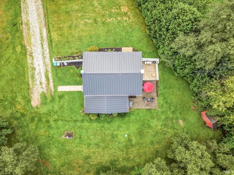 Tiny photo for 67127 Quinn Trail, Lakeville, IN 46536 (MLS # 202632759)