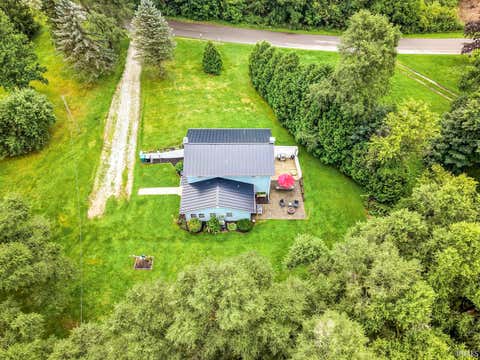 Tiny photo for 67127 Quinn Trail, Lakeville, IN 46536 (MLS # 202632759)