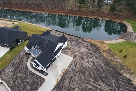 Tiny photo for 18560 Fontana Drive, South Bend, IN 46637 (MLS # 202541988)