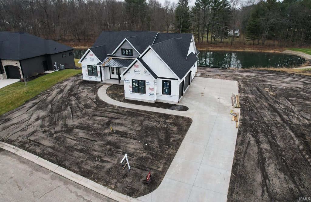 Photo of 18560 Fontana Drive, South Bend, IN 46637 (MLS # 202541988)