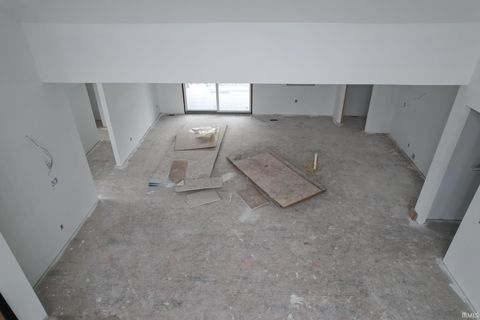 Tiny photo for 18560 Fontana Drive, South Bend, IN 46637 (MLS # 202541988)