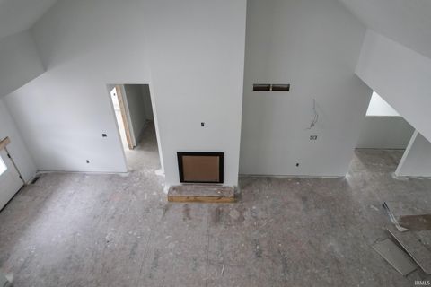 Tiny photo for 18560 Fontana Drive, South Bend, IN 46637 (MLS # 202541988)