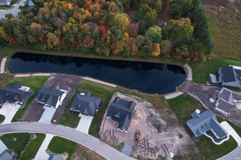 Tiny photo for 18560 Fontana Drive, South Bend, IN 46637 (MLS # 202541988)