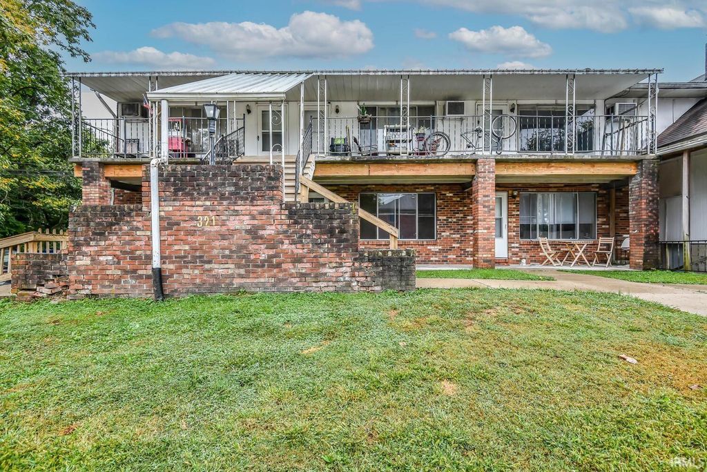 Photo of 1122 N Madison Street, Bloomington, IN 47404 (MLS # 202538505)