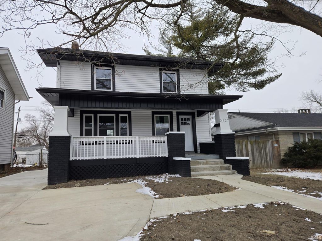 Photo of 3927 Fairfield Avenue, Fort Wayne, IN 46807 (MLS # 202602598)