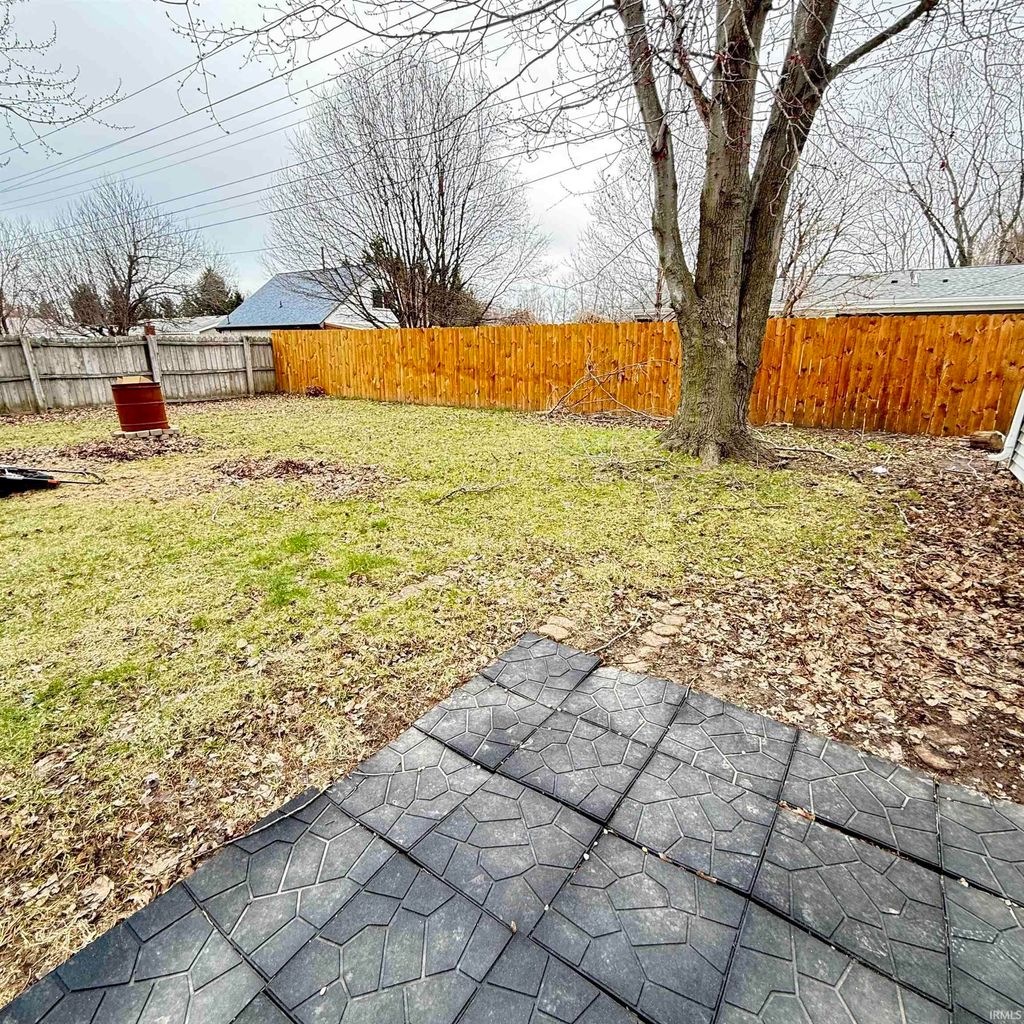 Photo of 749 Acadia Road, Valparaiso, IN 46385 (MLS # 202608811)