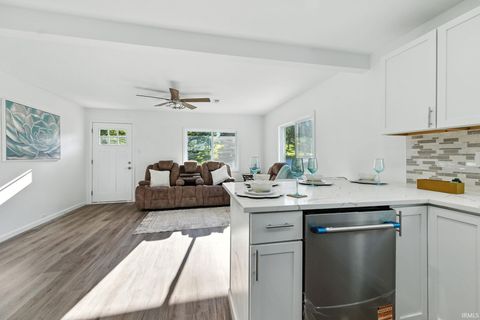 Tiny photo for 500 N 18Th Street, Lafayette, IN 47904 (MLS # 202535217)
