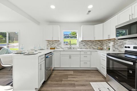 Tiny photo for 500 N 18Th Street, Lafayette, IN 47904 (MLS # 202535217)