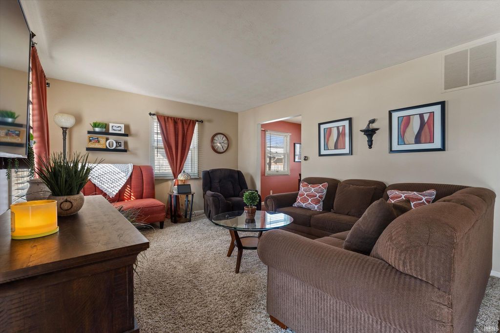 Photo of 1473 Cambridge Drive, South Bend, IN 46614 (MLS # 202604739)