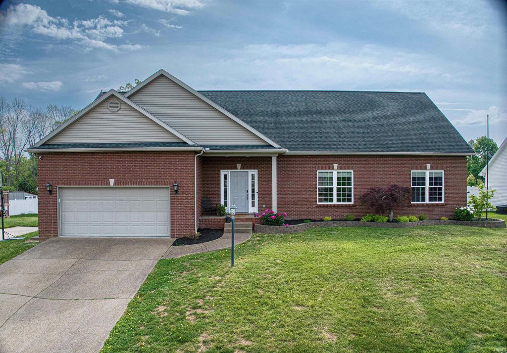 Photo of 1900 Hickory Hill Court, Newburgh, IN 47630 (MLS # 202610422)