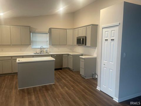 Tiny photo for 913 Sand Walk Lane, Kokomo, IN 46902 (MLS # 202617756)