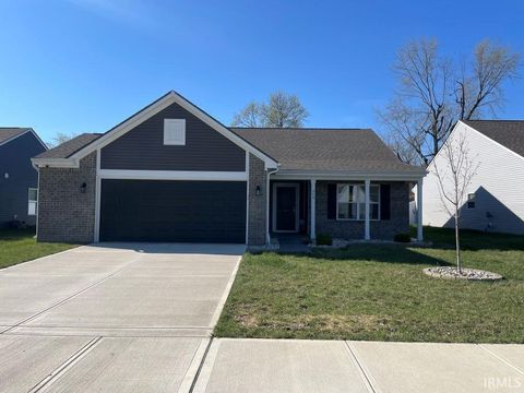 Tiny photo for 913 Sand Walk Lane, Kokomo, IN 46902 (MLS # 202617756)