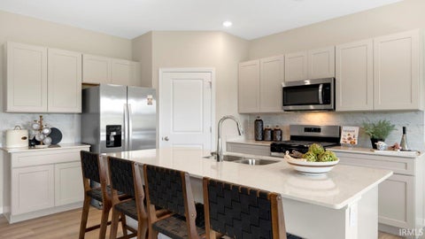 Tiny photo for 4404 Katfur Court, Fort Wayne, IN 46818 (MLS # 202635159)