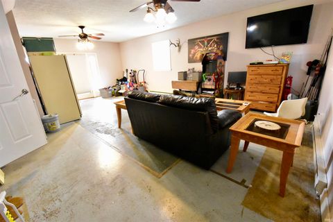 Tiny photo for 1010 S Hamilton Street, Delphi, IN 46923 (MLS # 202538321)
