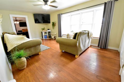 Tiny photo for 1010 S Hamilton Street, Delphi, IN 46923 (MLS # 202538321)