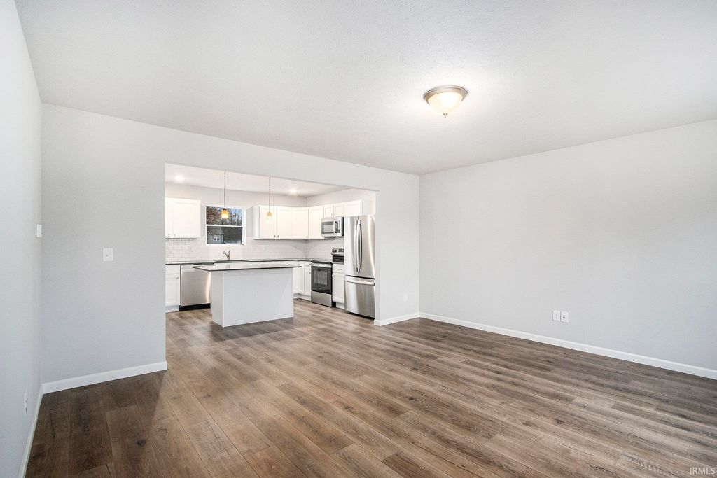 Photo of 1324 Mackey Drive, South Bend, IN 46614 (MLS # 202602718)