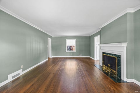 Tiny photo for 1423 S 9th Street, Lafayette, IN 47905 (MLS # 202624297)