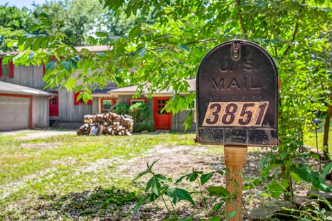 Photo of 3851 Plum Creek Road, Nashville, IN 47448 (MLS # 202631968)