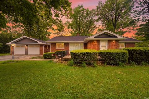 Photo of 3233 Brady Lane, Lafayette, IN 47909 (MLS # 202615693)