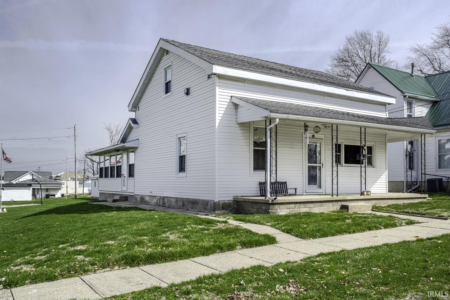 104 W Monroe Street