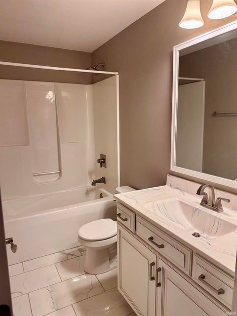 Tiny photo for 8655 Crenshaw Drive, Newburgh, IN 47630 (MLS # 202633245)