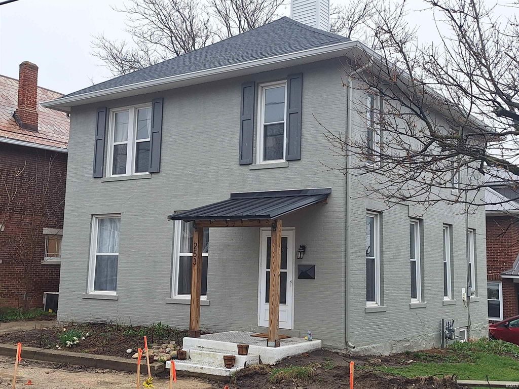 Photo of 253 W tipton Street, Huntington, IN 46750 (MLS # 202611072)